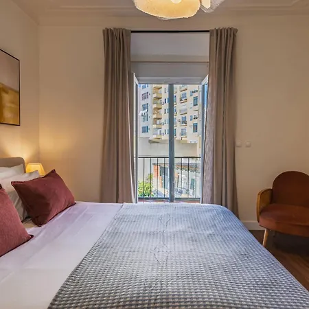 Apartment 187 - Urban Hideaway - Sunny &