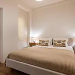 187 - Urban Hideaway - Sunny & Apartment *