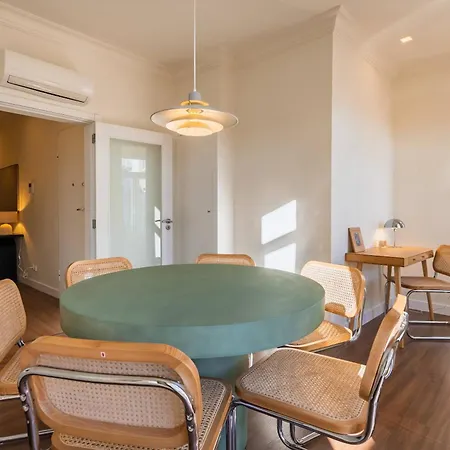 דירה 187 - Urban Hideaway - Sunny & *