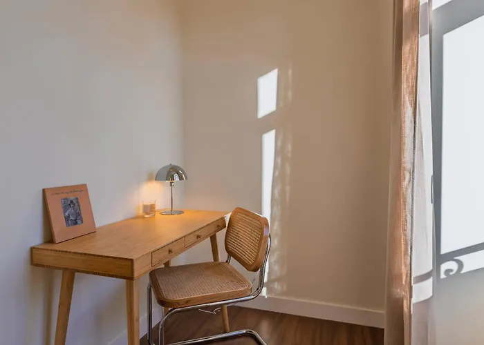 187 - Urban Hideaway - Sunny & Lizbona