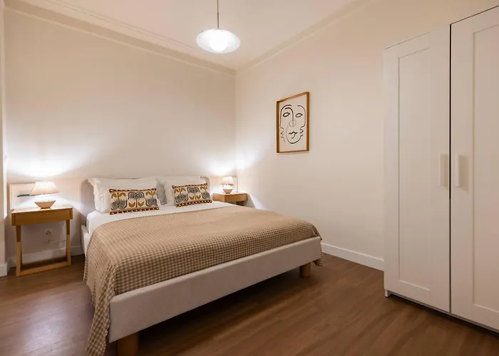 187 - Urban Hideaway - Sunny & Apartment *