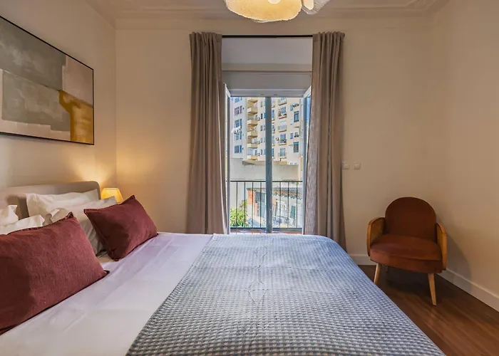 Apartment 187 - Urban Hideaway - Sunny &