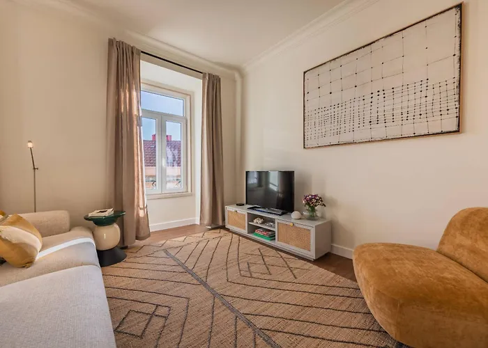 187 - Urban Hideaway - Sunny & Lisboa