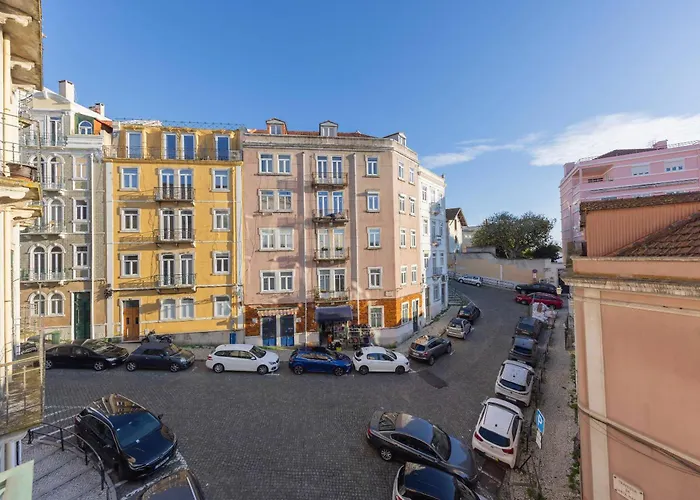 187 - Urban Hideaway - Sunny & Lisboa